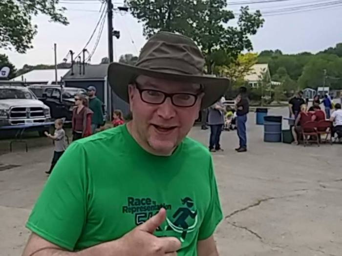 Algeo the Ambulator ready to rock at the start of his 24 hour debut!